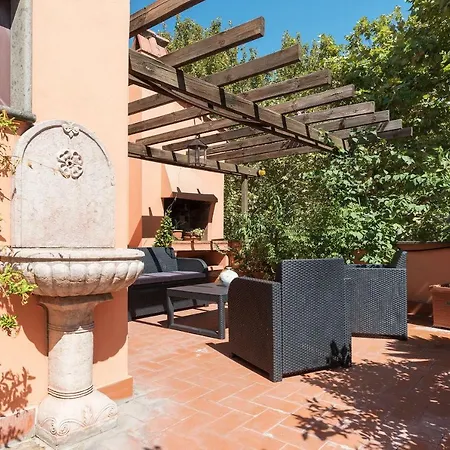 The Spanish Steps Grand Penthouse