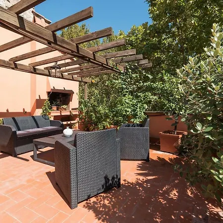 The Spanish Steps Grand Penthouse * Rome
